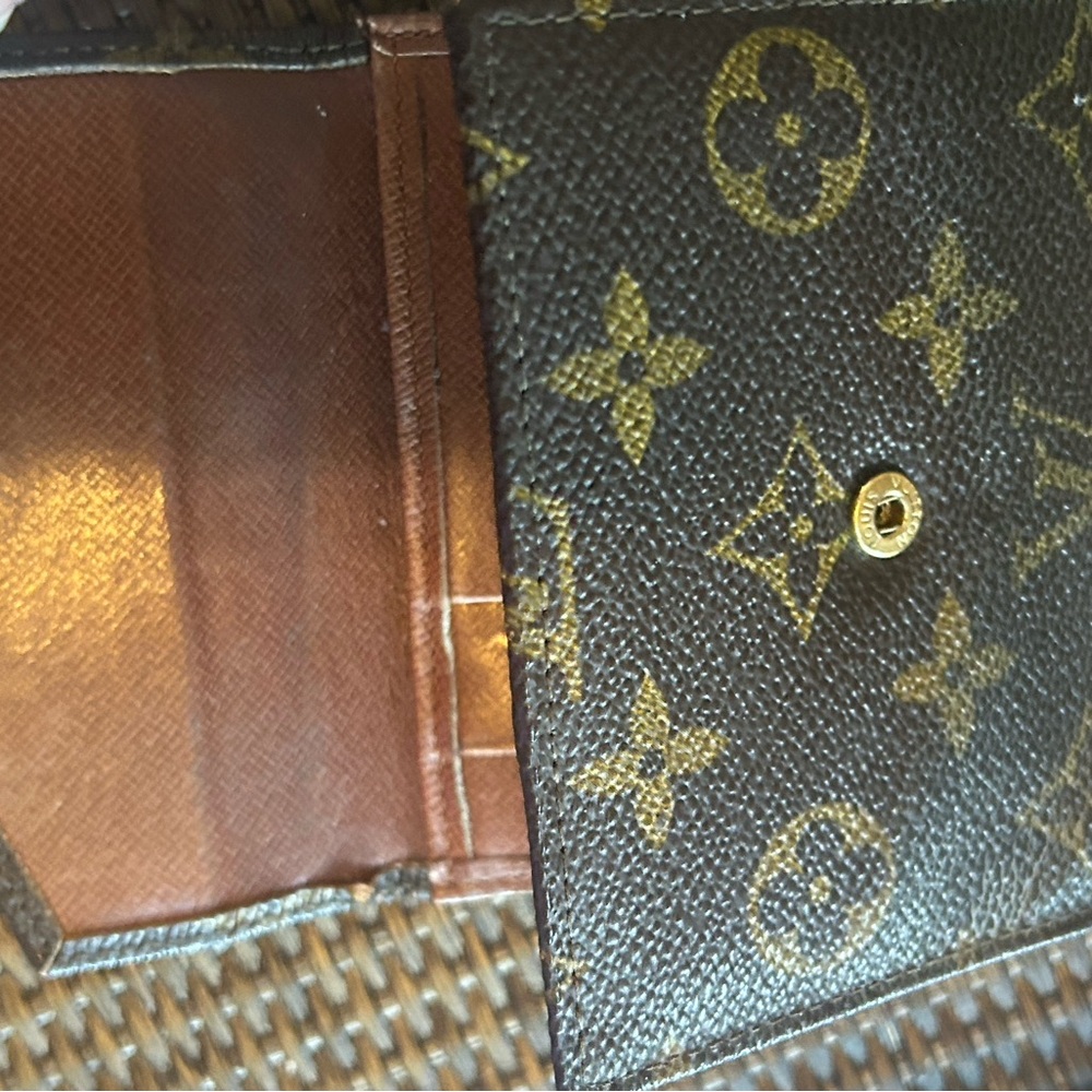 Louis Vuitton Monogram Brown and Tan Wallet Vintage - Picture 4 of 11